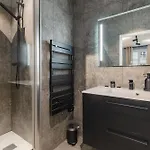 Apartament Chic 3-room Air-conditioned In The Heart Of The Marais *